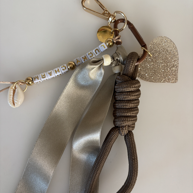 Porte-clé grigri de sac gold & taupe LUCKY CHARM
