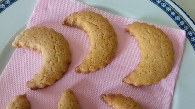 SPICCHI DI LUNA (VEGANI) Confezione da 400 gr.