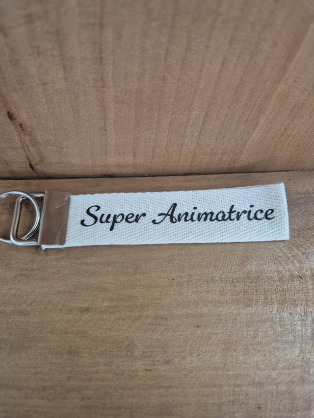 Porte clef ruban " Super animatrice "