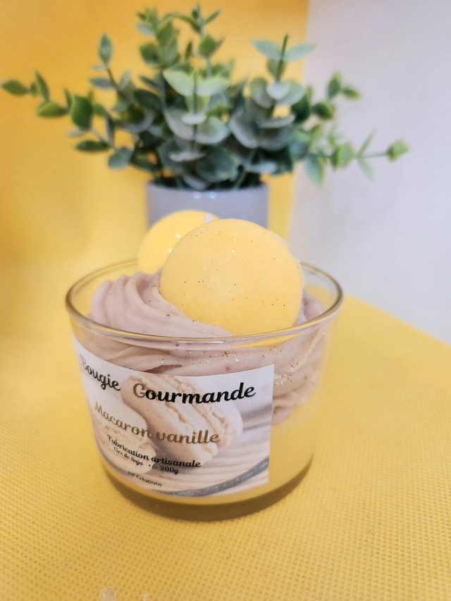 Bougie macaron vanille 200g