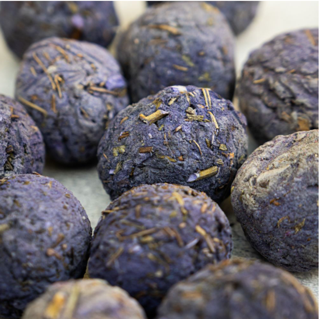 Bombita de Benjuí y Almizcle – Sagrada Madre