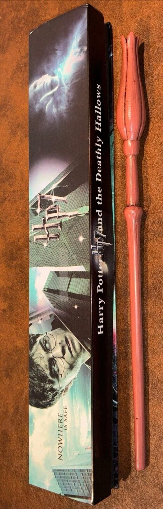 Harry Potter Reliquias de la Muerte Parte 2 Varita Coleccionable de 14”