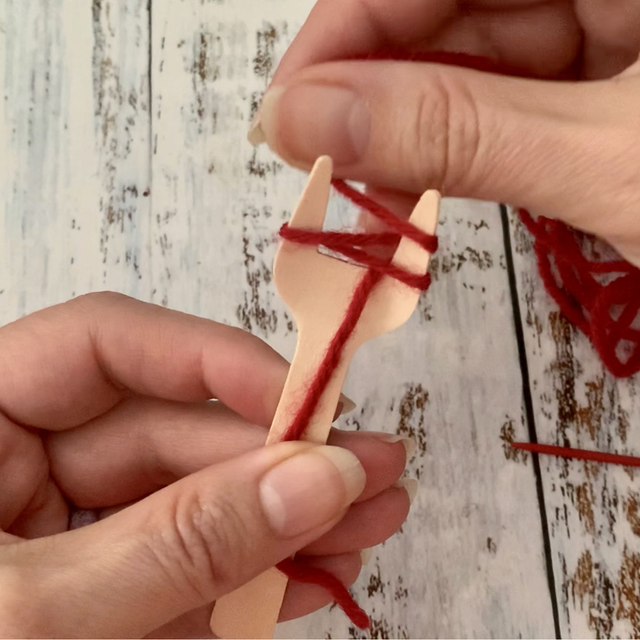 Kids Craft Kit: Learn to Lucet Braid