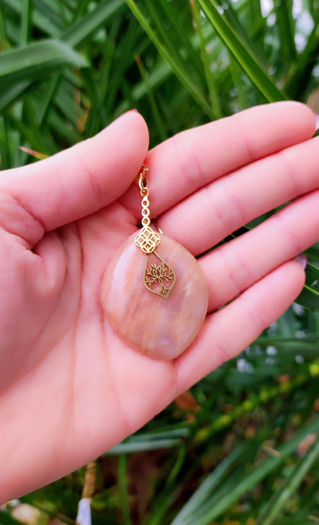 Pendentif Pierre de Lune AA