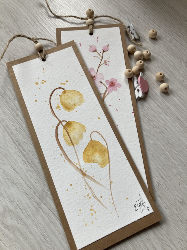 Marcadores pintados a mano