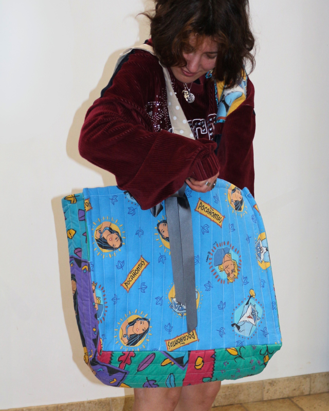 🍃 Sac Cabas XL Upcyclé – Modèle Unique « Pocahontas & Meeko »