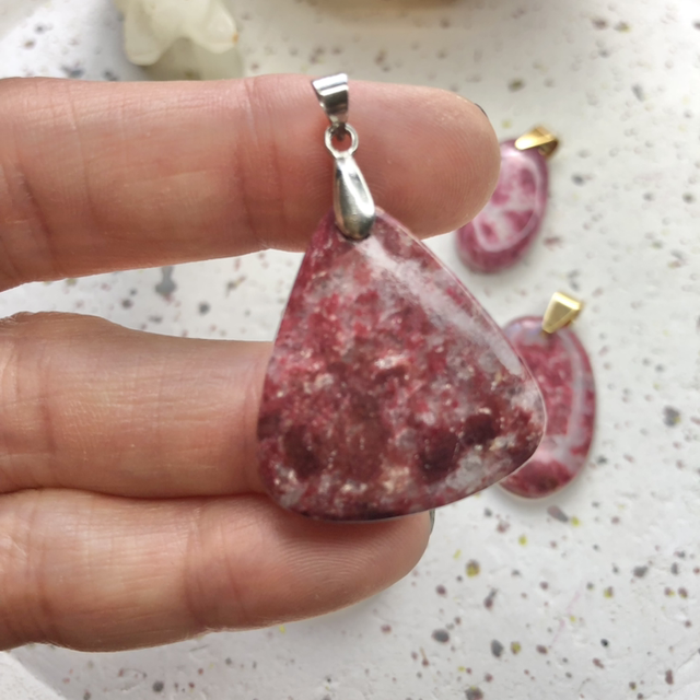 Pendentif Thulite A 