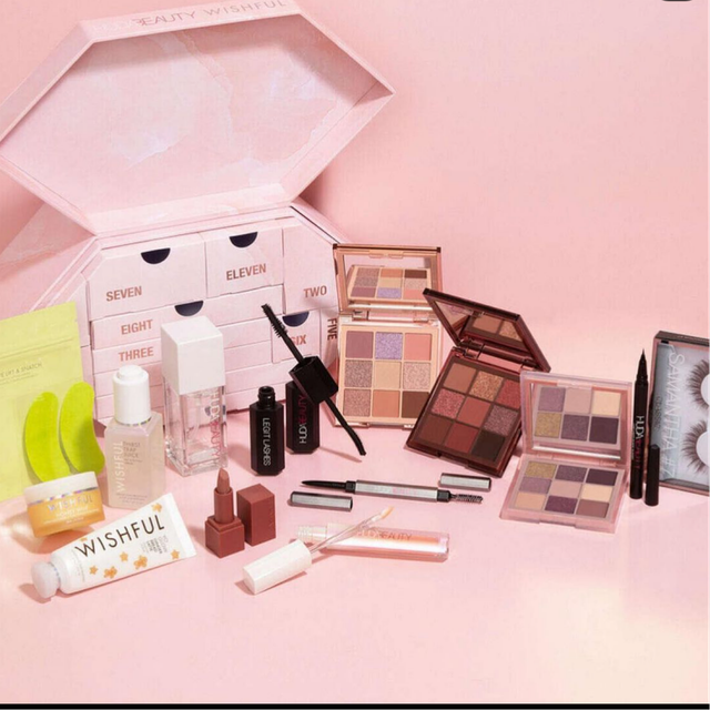 Calendrier De L’avent By Huda Beauty