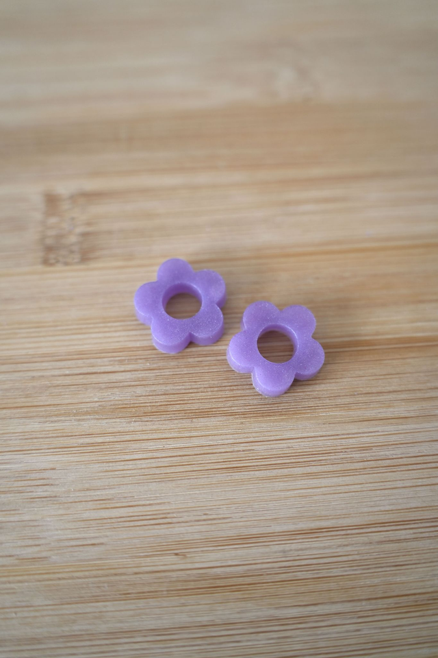 Petites pampilles fleurs violettes