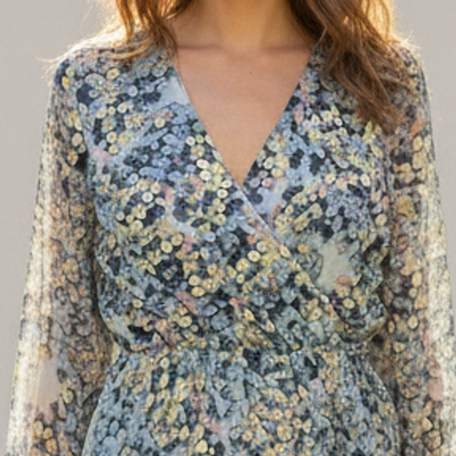 Robe Longue Fleurie à Volants - Coupe Portefeuille et Manches Longues – Style Bohème Chic