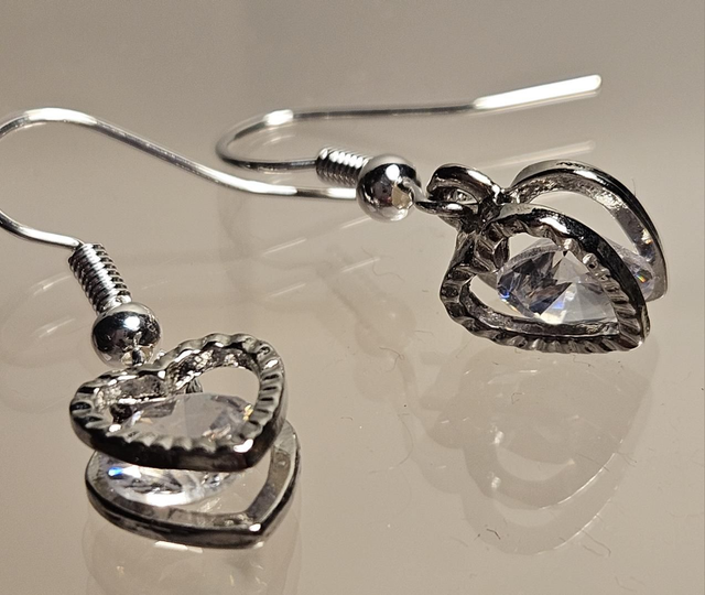 Caged heart earrings 