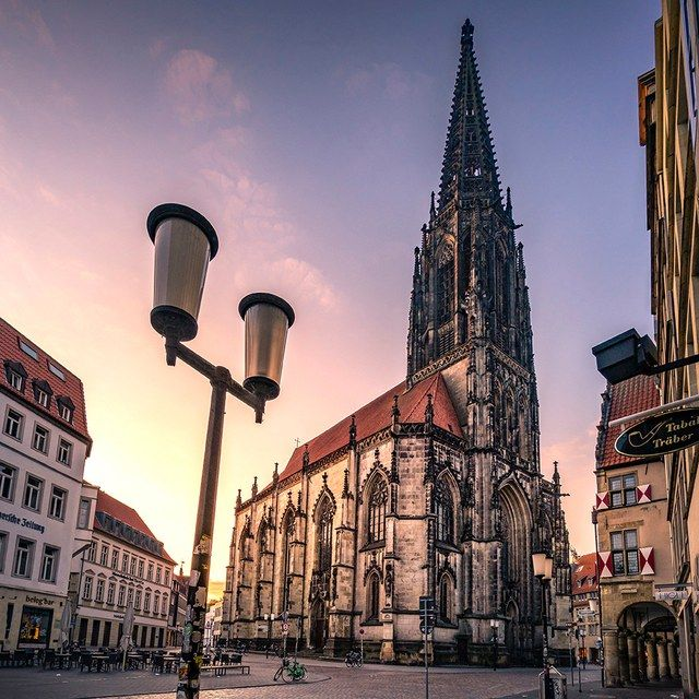 Lambertikirche am Morgen