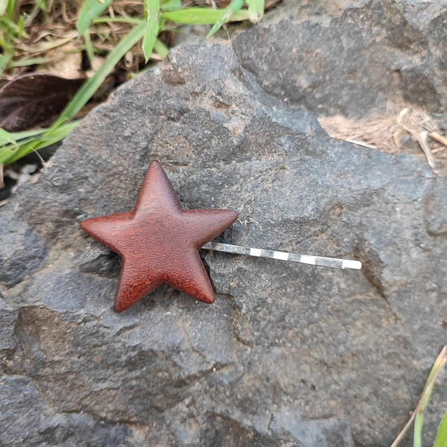 Barrette Étoile en Bois d'Acajou Sapele et Acier inoxydable