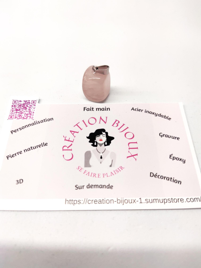 Pendentif cube quartz rose 