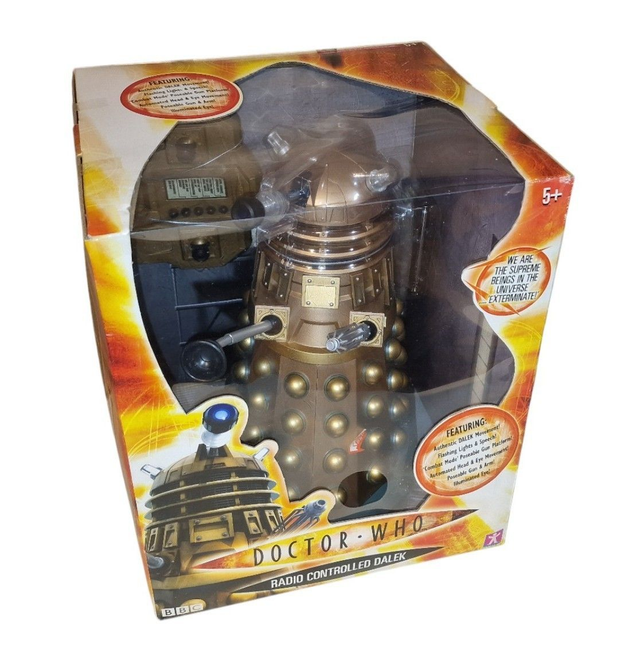 Doctor Who radio controlled Dalek Gold ver Character Options Ltd