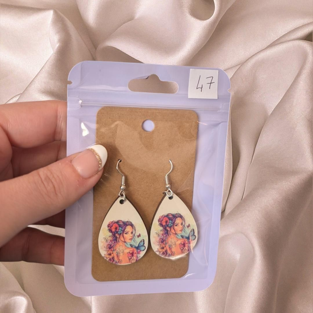 N°47 Boucles d'oreilles hypoallergénique goutte d'eau petite