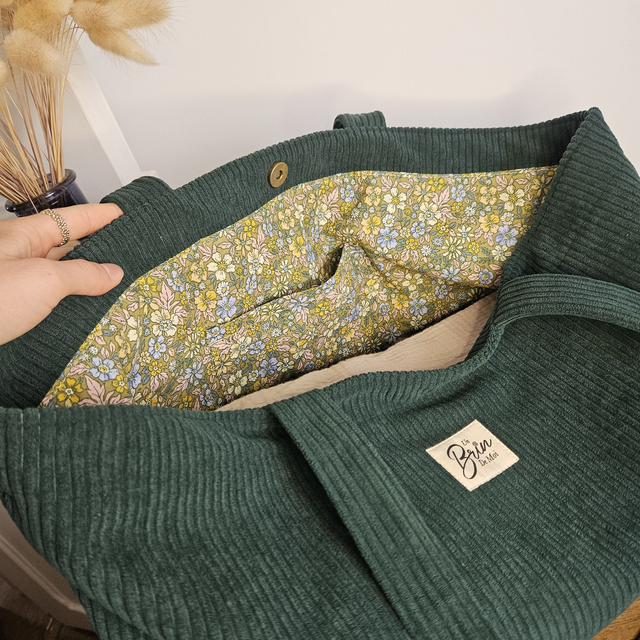 Sac cabas en velours côtelé vert sapin