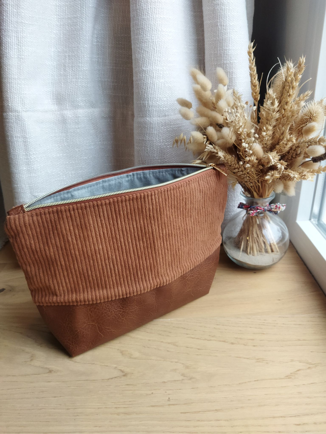 Grande trousse de toilette avec intérieur imperméable