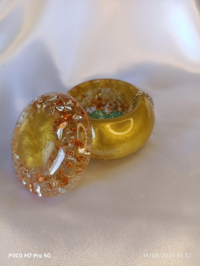 Boîte ronde bleu roi