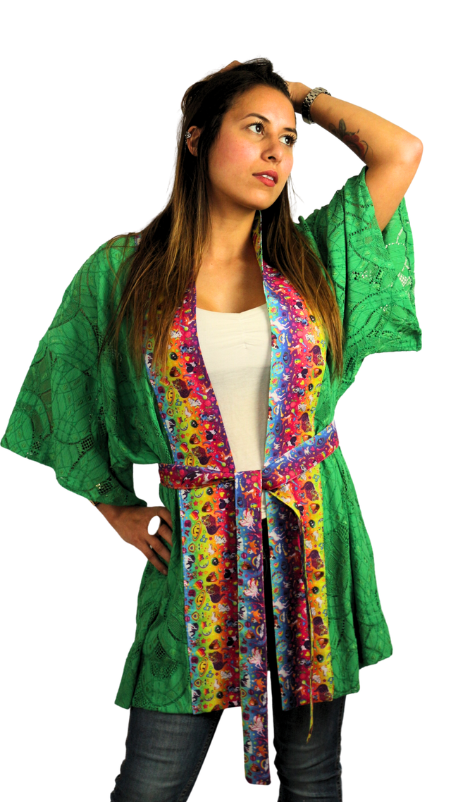 Kimono Unique en Dentelle Vert avec Motif Emojis Multicolores