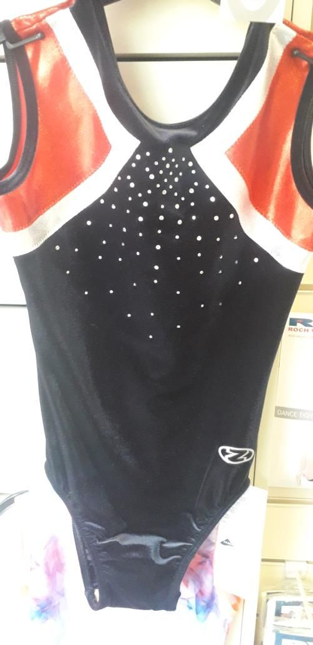 SIGNATURE LEOTARD