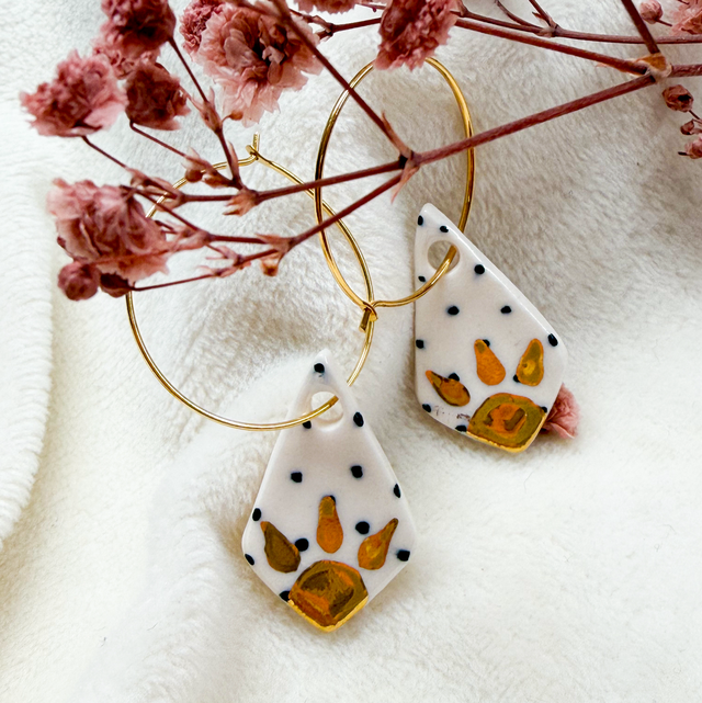 Boucles d’oreilles porcelaine et or