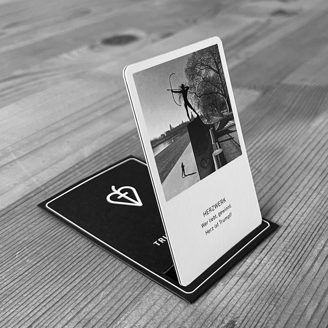 AUFSTELLER für Trumpfkarte