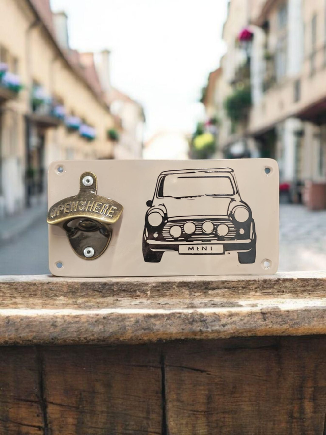 Décapsuleur mural mini