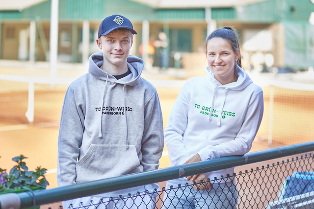 Hoodie Herren - TCGW Schriftzug Brust und Rücken