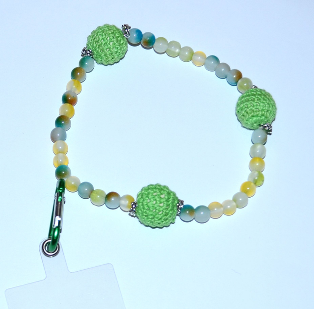 D18 - Dragonne téléphone perles verre bleues