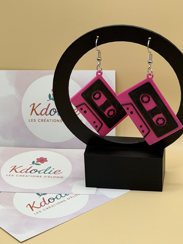 Boucles d'oreilles K7 - Attaches Crochet