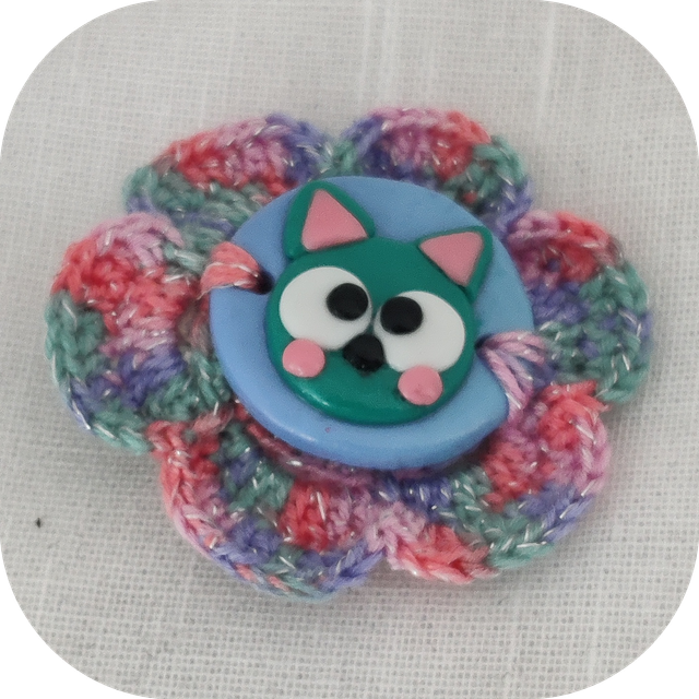 Barrette Bijoux Crochetée et Pâte Polymère Chat Bleu pince crocodile