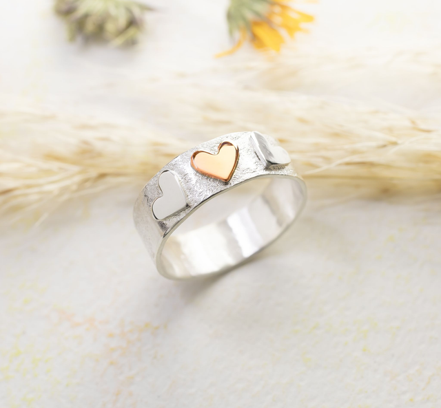 Anillo corazones en plata y cobre brillante