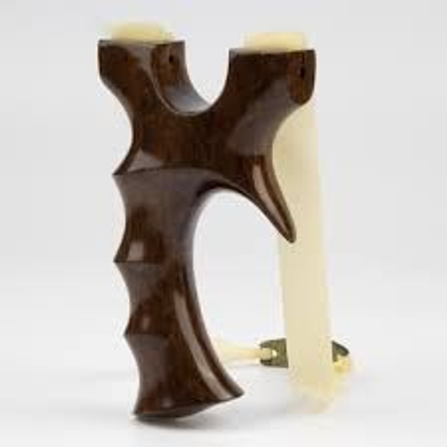 06B18 ... Lance pierre  bois palissandre 