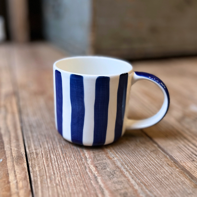 Tasse - dunkelblau/gestreift