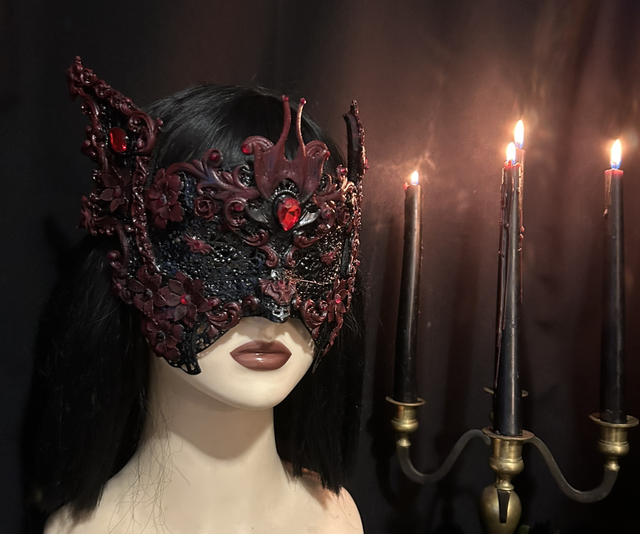 Nocturne batwing blindmask 