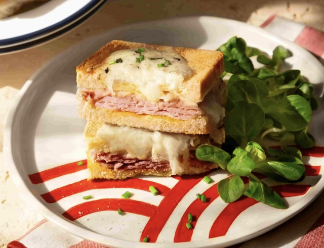 Croque-Monsieur &amp; salade