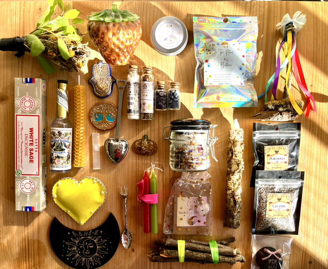 Witch Box du Sabbat de Beltane-Kit Rituel et Accessoires d’Autel