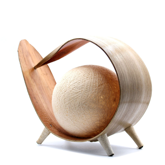 Natural Loop Coconut Leaf Lamp - Available In Light or Dark Leaf