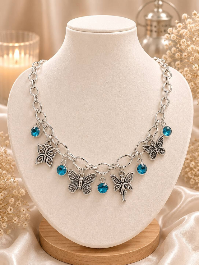 Collier breloques argenté