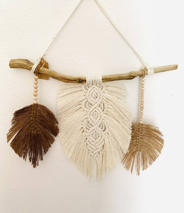 Suspension 3 feuilles en macramé