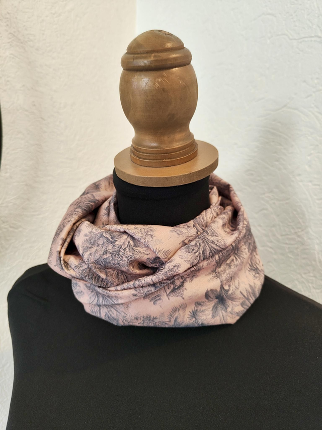 Tour de cou léger extra court