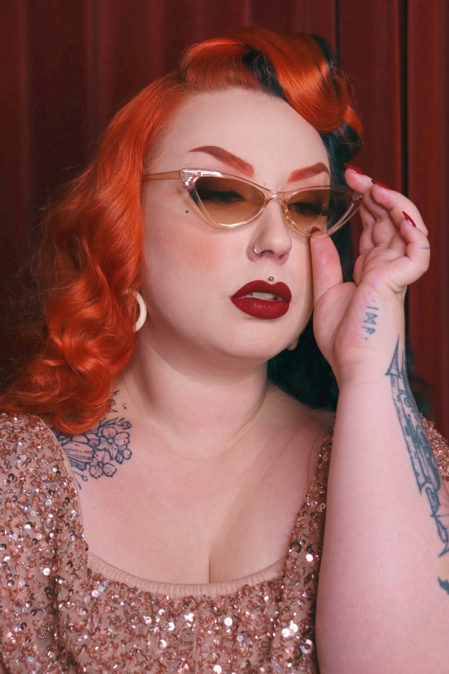 Sunglasses • La dolly