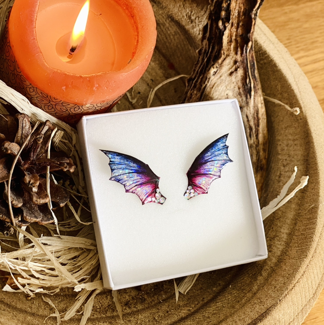 Petites dragonnes violettes - puces d’oreille 