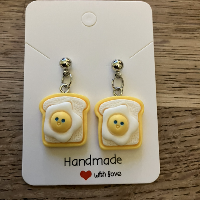 Eggs on Toast Earrings 