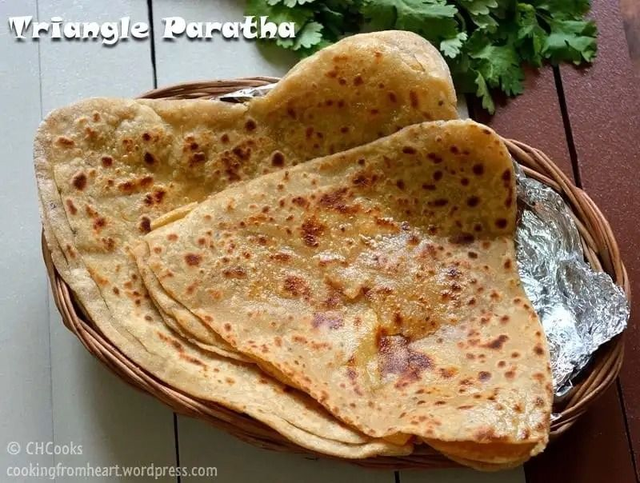 Triangle Paratha – Soft &amp; Layered Indian Flatbread