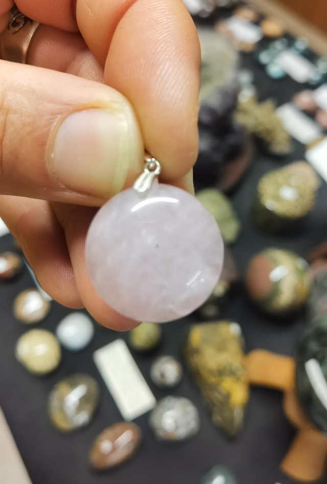 Pendentif quartz rose - relations apaisées