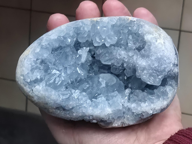 Célestite Œuf 2,2 kg.