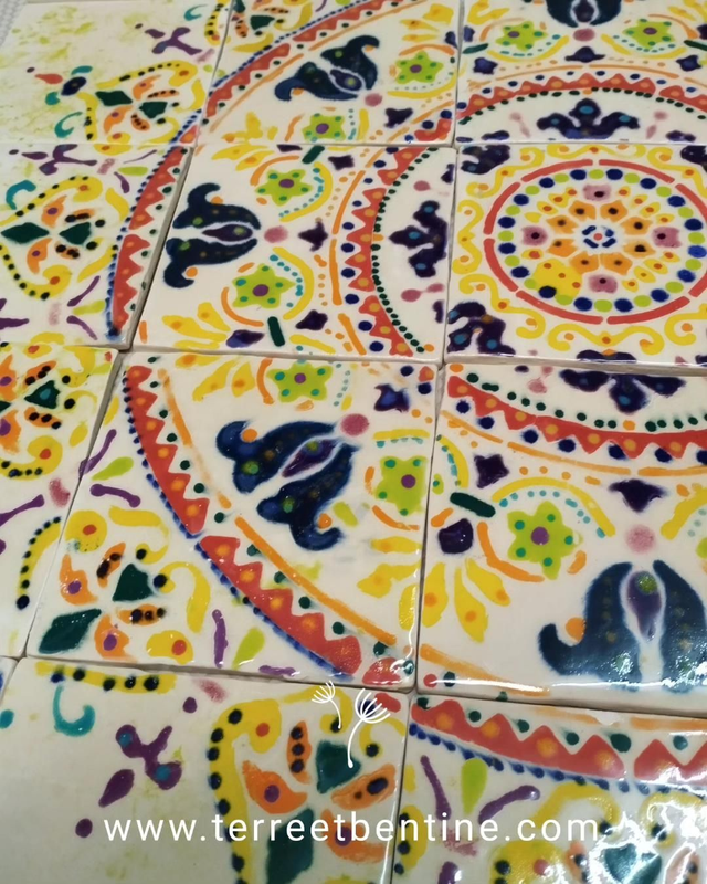 COLLECTION colorée: CRÉDENCE 25 carreaux 10x10 cm - pièce UNIQUE 