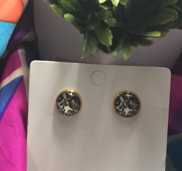 Mixed Stone Stud Earrings - STU73